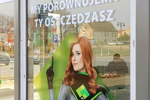 OKLEJENIE WITRYNY LOKALU